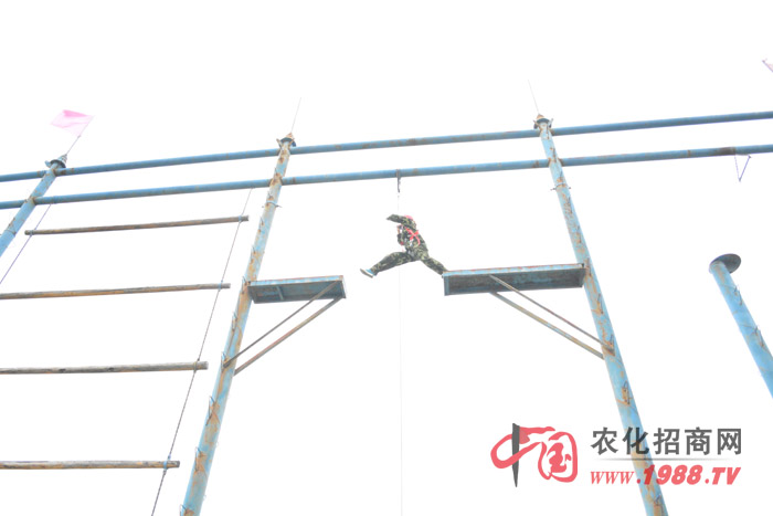 ͨ�^�߿Ք����@��(g��)���(d��ng)�������������挦(du��)���y������(zh��n)�r(sh��)��Ҫ�����O(sh��)��