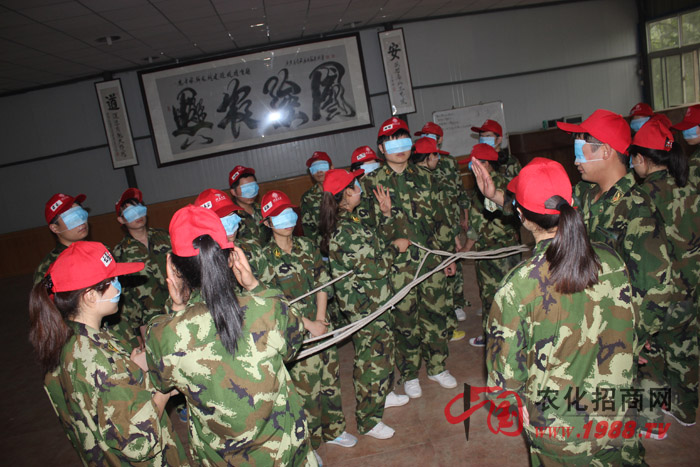 �@����չ���ʹ��������w�����Fꠅf(xi��)�����΄�(w��)��(zh��)���^���е���Ҫ����ͬ�rҲ�W(xu��)�������ͻ���Լ������ĘO���������f��һ�ηǳ��y�õĽ�(j��ng)�v��