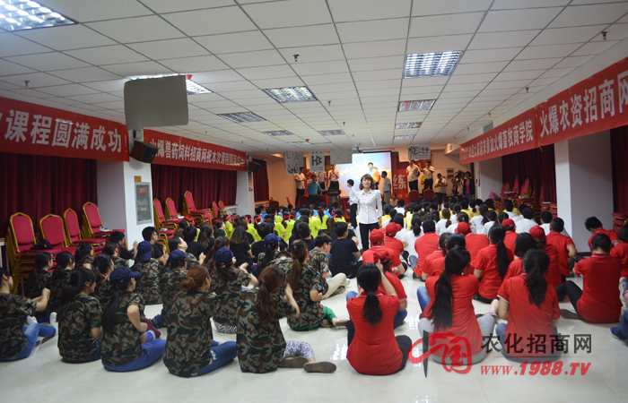 ͻ���������l(f��)�F(xi��n)�挍(sh��)���Լ�