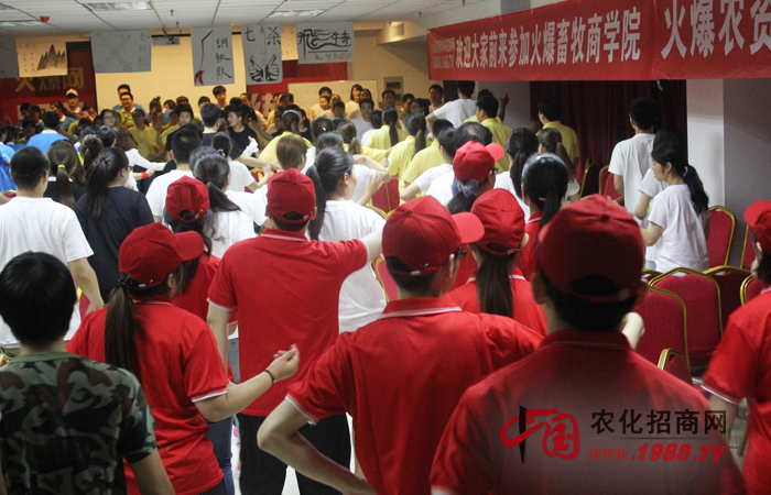 Փ���B(y��ng)�F(tu��n)꠾�������}