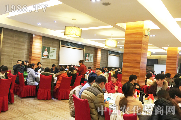 ����2015��չ��2016ȫ���Ը����ഺ�o����