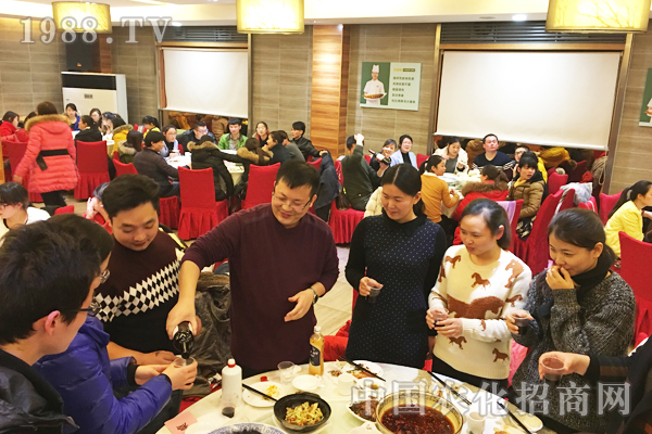 һȺ����һ����