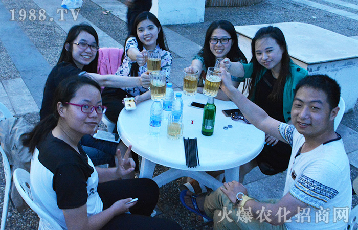 �B�Ƹ�֮�У��옷�o߅