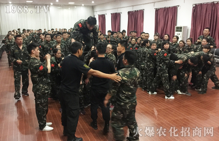 ������ȫ���Ը����،������ի@