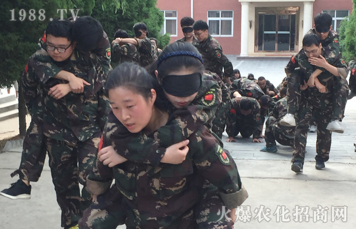 �����o��