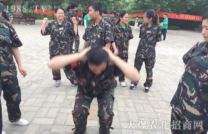 Ψ�в��������������ƵZǰ��