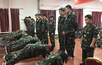 �I(l��ng)��(d��o)���ǈF(tu��n)꠵ĺ�����һ��һ�ж��Ǳ�����